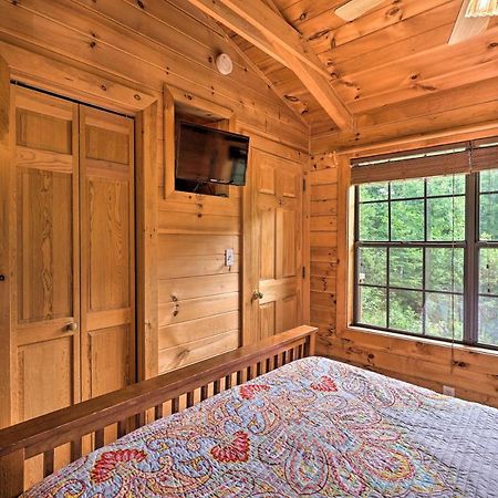 Quaint Log Cabin With Views Near West Jefferson Warrensville المظهر الخارجي الصورة