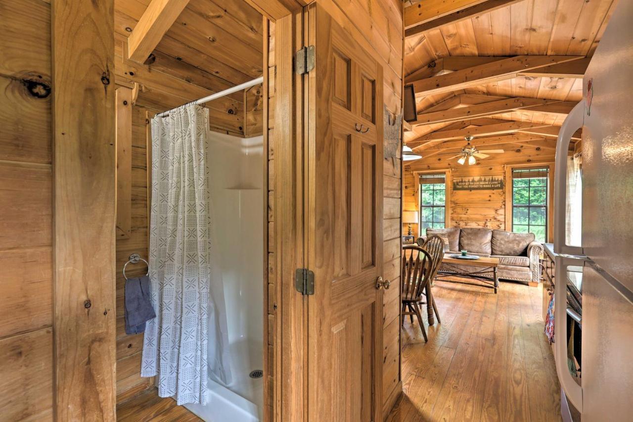 Quaint Log Cabin With Views Near West Jefferson Warrensville المظهر الخارجي الصورة